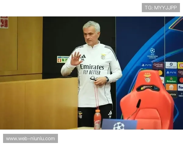 穆里尼奥示好伯纳乌，4-2逆转皇马成最佳求职简历