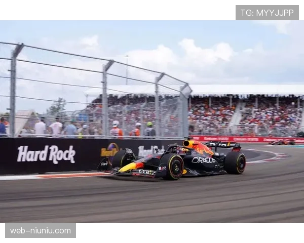 迈阿密F1大奖赛：维斯塔潘夺冠，勒克莱尔退赛，周冠宇获第12名